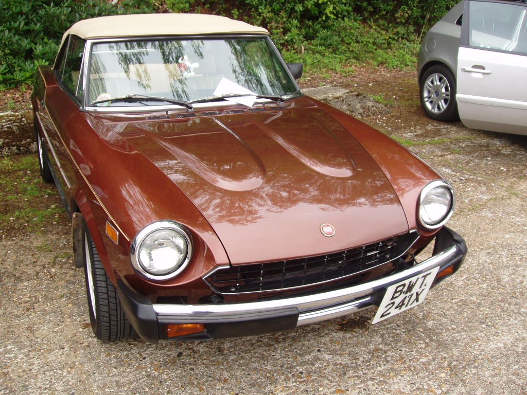 Fiat at the 2005 Auto Italia 'Spring Italian Car' Day, Brooklands