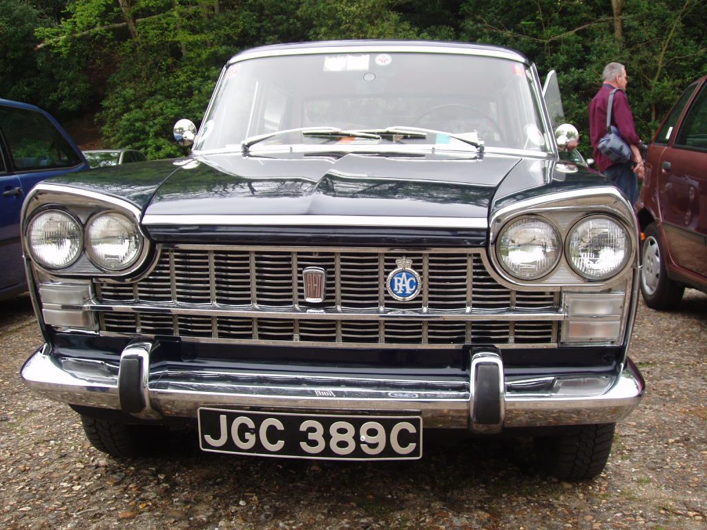 Fiat at the 2005 Auto Italia 'Spring Italian Car' Day, Brooklands