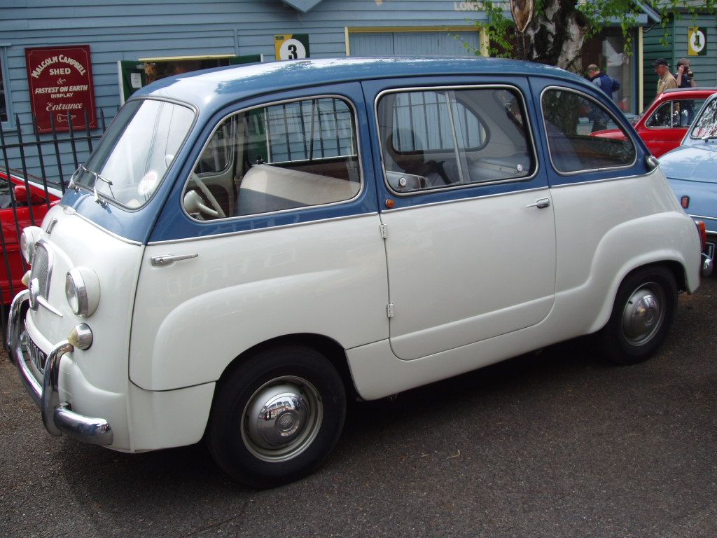 Fiat at the 2005 Auto Italia 'Spring Italian Car' Day, Brooklands