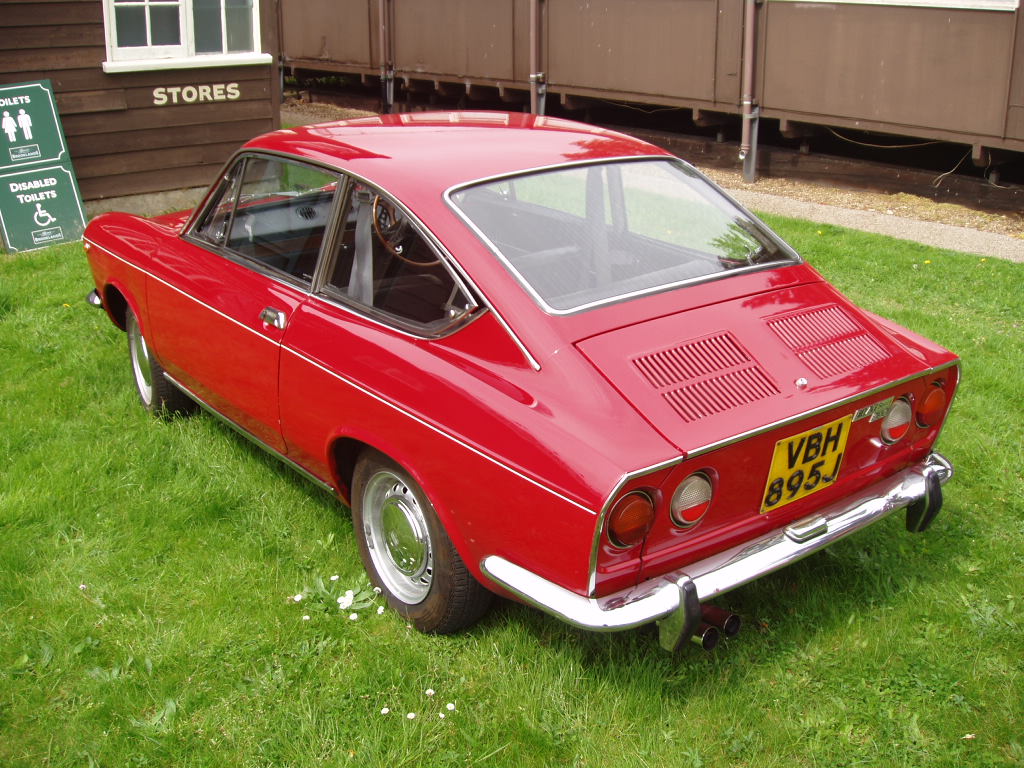 Fiat at the 2005 Auto Italia 'Spring Italian Car' Day, Brooklands