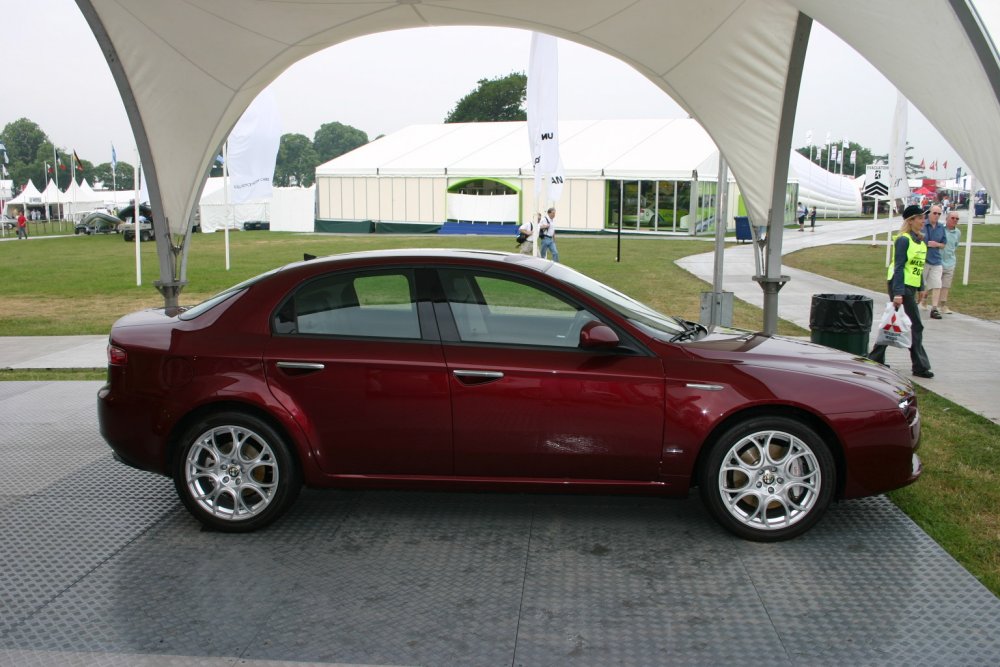 Alfa Romeo 159 3.2 JTS Q4 at the 2005 Goodwood International Festival of Speed