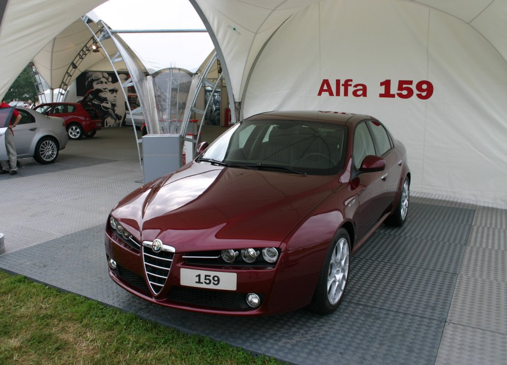 Alfa Romeo 159 3.2 JTS Q4 at the 2005 Goodwood International Festival of Speed