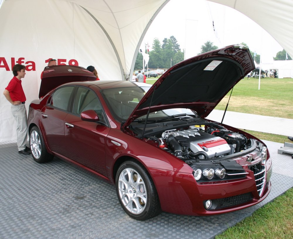 Alfa Romeo 159 3.2 JTS Q4 at the 2005 Goodwood International Festival of Speed