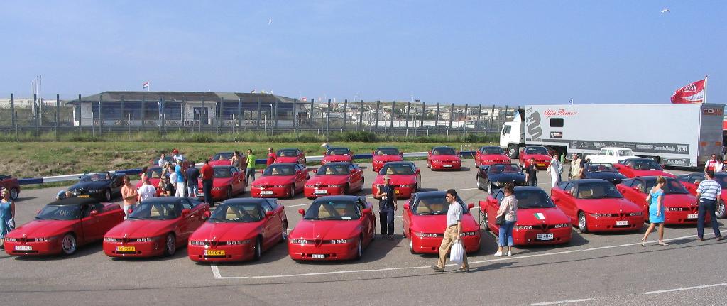 Alfa Romeo SZ world record gathering at Spettacolo Sportivo Alfa Romeo, Zandvoort 2005