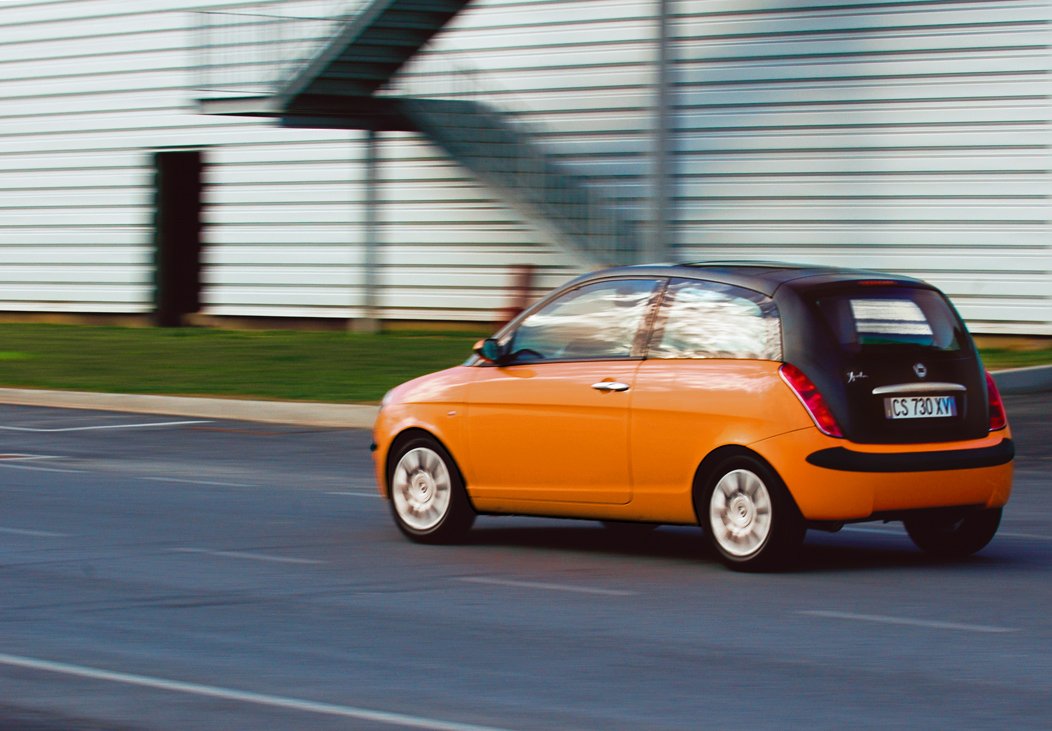 Lancia Ypsilon Momo Design