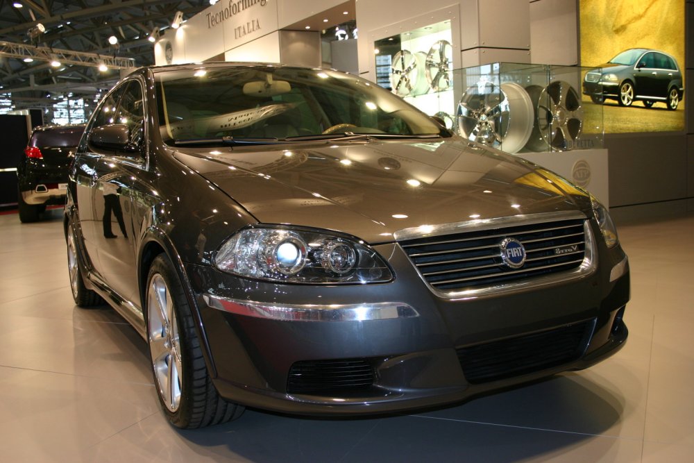 Italdesign/Giugiaro Fiat Croma 8ttoV - 2005 Frankfurt IAA