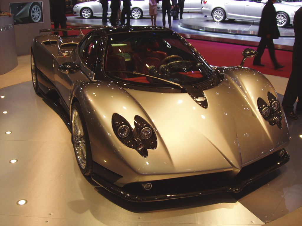 Pagani Zonda F at the 2005 Geneva International Motor Show