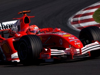 Although the Ferrari F2005 has definitely moved forward on all fronts in development terms, the car-tyre package in Spain, as in Imola a fortnight ago, still seems to struggle when faced with the need to produce a single  qualifying  lap