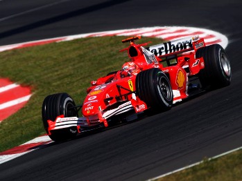 Although the Ferrari F2005 has definitely moved forward on all fronts in development terms, the car-tyre package in Spain, as in Imola a fortnight ago, still seems to struggle when faced with the need to produce a single  qualifying  lap