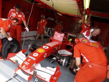 Brake problems for Rubens Barrichello and running on new tyres when the track was not at its best for Michael Schumacher are two factors that go some way to explaining why the two Scuderia Ferrari drivers ended the opening day practice in Canada down in 10th and 16th places respectively