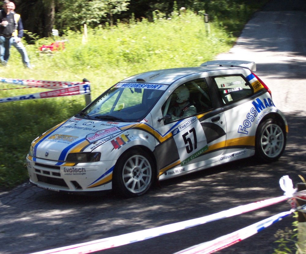 The sixth round of the CSAI sanctioned 2005 Italian Rally Championship, the San Martino Rally, saw Paolo Andreucci in the official Fiat Punto Super 1600 claim victory in the front wheel drive category, as well as second place overall.