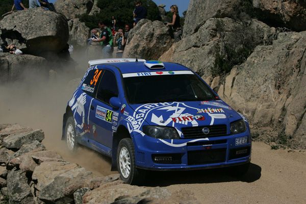 Fiat Punto Super 1600 on the 2005 FIA WRC Rally Italy-Sardinia