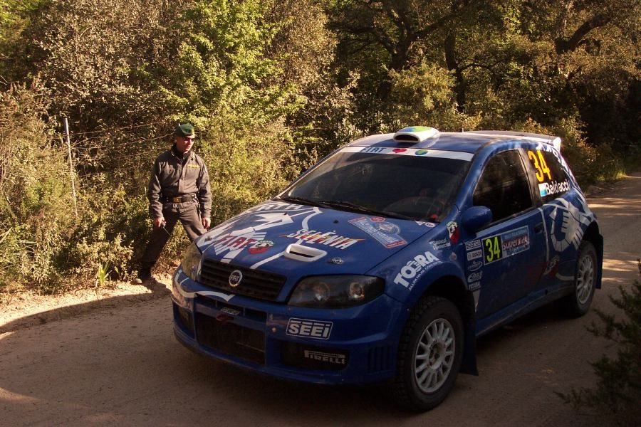 Fiat Punto Super 1600 on the 2005 WRC Italy-Sardinia Rally