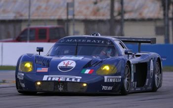 Maserati MC 12 at the 2005 Mobil 1 12 Hours of Sebring