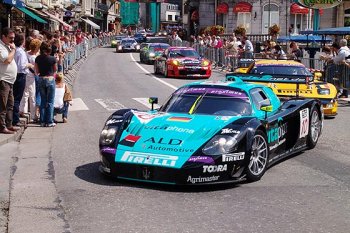 The activities at Spa actually got underway yesterday, with a parade down to the historic town of Spa. An autograph session and the traditional group photo took place before the the cars paraded back up to the circuit, in front of large crowds of of enthusiastic spectators who lined the town's roads.