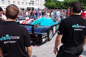 The activities at Spa actually got underway yesterday, with a parade down to the historic town of Spa. An autograph session and the traditional group photo took place before the the cars paraded back up to the circuit, in front of large crowds of of enthusiastic spectators who lined the town's roads.