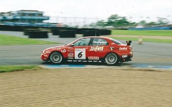 James Thompson, seen here during his 'home' FIA European Touring Car Championship round at Donington Park last year, has finally been officially confirmed as the fourth Autodelta Alfa Romeo driver for the 2005 FIA WTCC