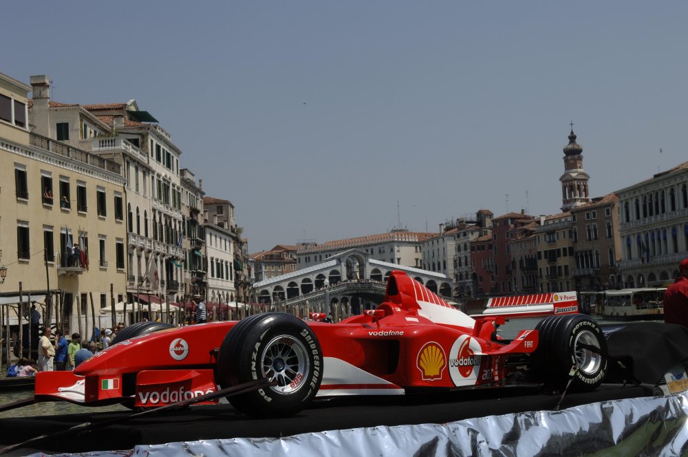 FERRARI F2002 - VENICE