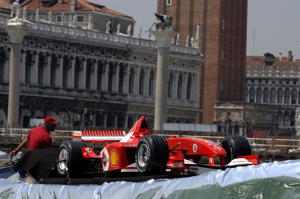 FERRARI F2002 - VENICE