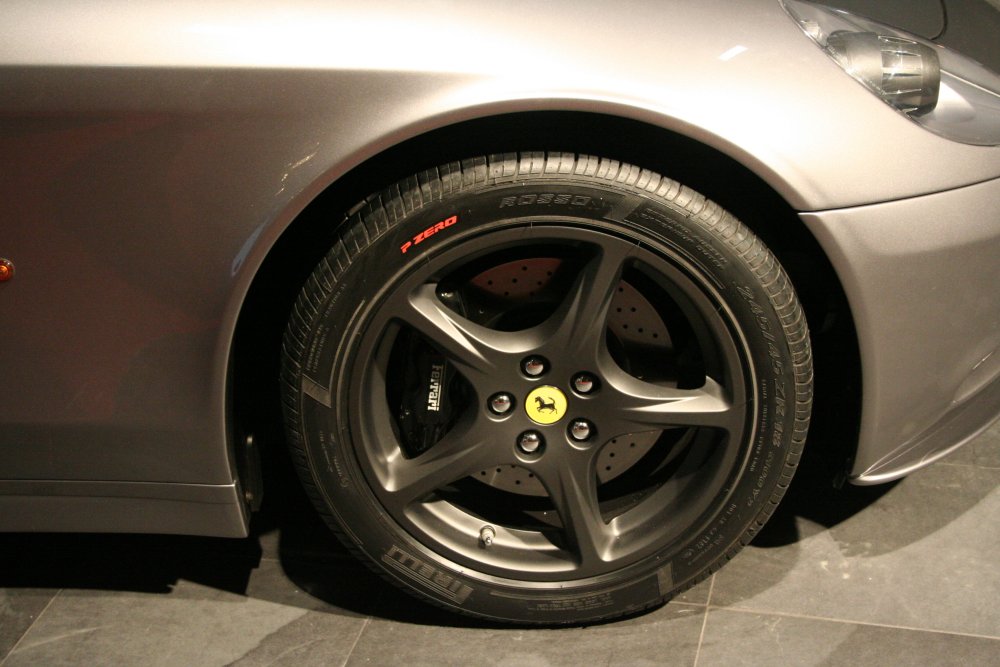 FERRARI 612 SCAGLIETTI TWO-TONE