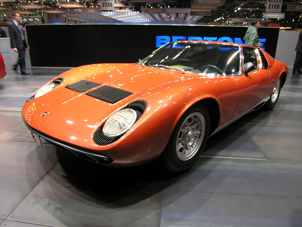 LAMBORGHINI MIURA