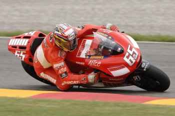 LORIS CAPIROSSI