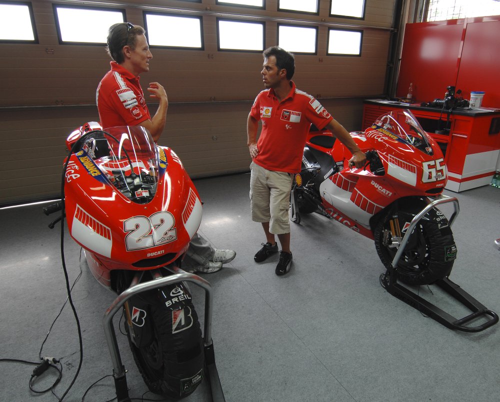 DUCATI DESMOSEDICI GP7