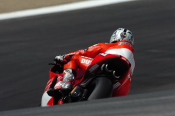 DUCATI DESMOSEDICI GP6