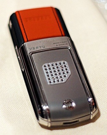 VERTU FERRARI MOBILE PHONE