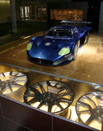 MASERATI MC12