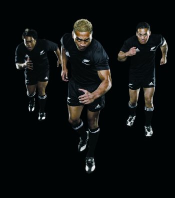 IVECO - ALL BLACKS