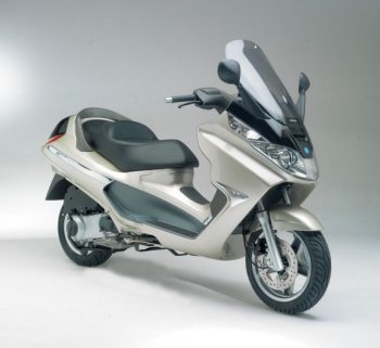 PIAGGIO X8200