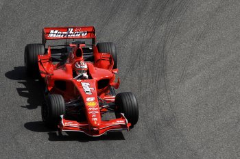 KIMI RAIKKONEN - FERRARI F2007