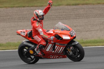 LORIS CAPIROSSI