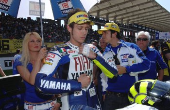 VALENTINO ROSSI - FIAT YAMAHA TEAM