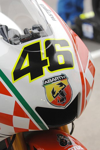 VALENTINO ROSSI - ABARTH FIAT YAMAHA TEAM