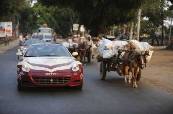 MAGIC INDIA DISCOVERY TOUR FERRARI 612 SCAGLIETTI