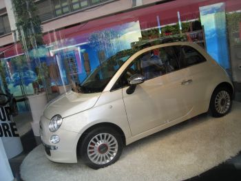 FIAT 500 POP UP STORE, MILAN