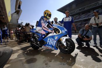 VALENTINO ROSSI - FIAT YAMAHA TEAM - AZZURRI LIVERY