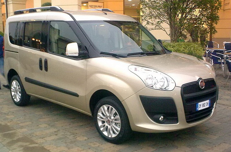 NEW FIAT DOBLO 2010