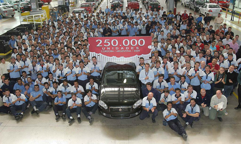 FIAT SIENA, 250,000TH CAR PRODUCED AT CORDOBA, ARGENTINA