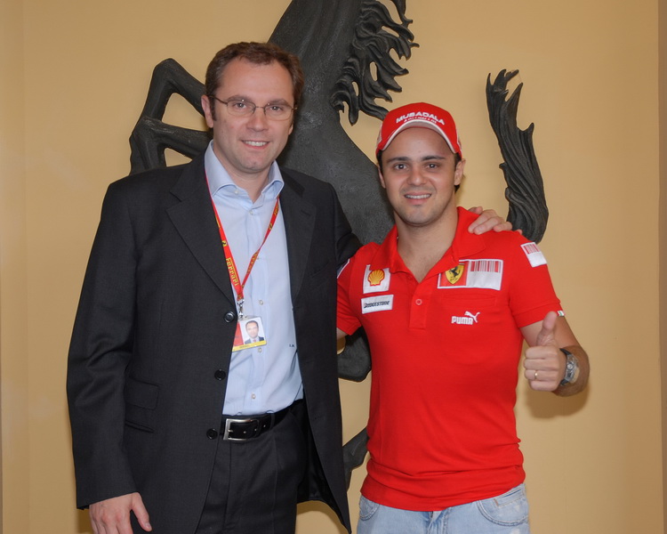 FELIPE MASSA AND STEFANO DOMENICALI AT MARANELLO, 5TH OCTOBER 2009