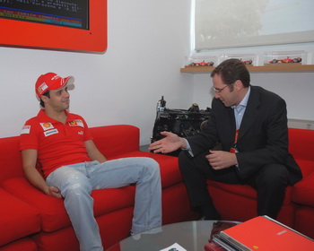 FELIPE MASSA AND STEFANO DOMENICALI AT MARANELLO, 5TH OCTOBER 2009