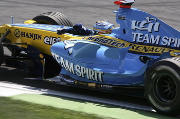 FERNADO ALONSO - RENAULT R26