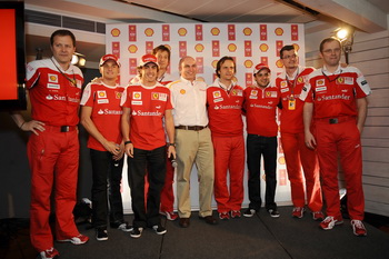 AUSTRALIAN GRAND PRIX 2010: SHELL & FERRARI - 450 RACES