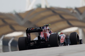 TORO ROSSO STR5