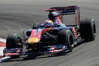 TORO ROSSO FERRARI - TURISH GRAND PRIX QUALIFYING SESSION 2010