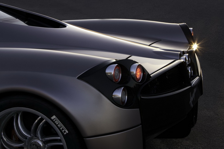 PAGANI HUAYRA