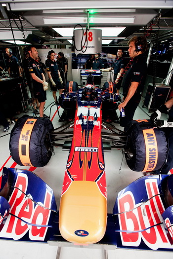 SCUDERIA TORO ROSSO STR6 FERRARI