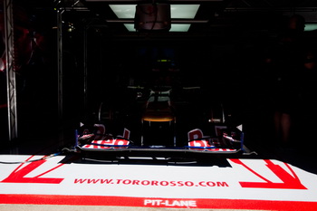 TORO ROSSO STR6 FERRARI